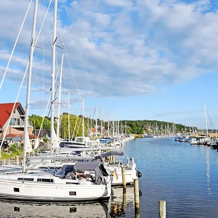Apartment Schoenes Mit Kamin Und Sauna Im Ostseebad *