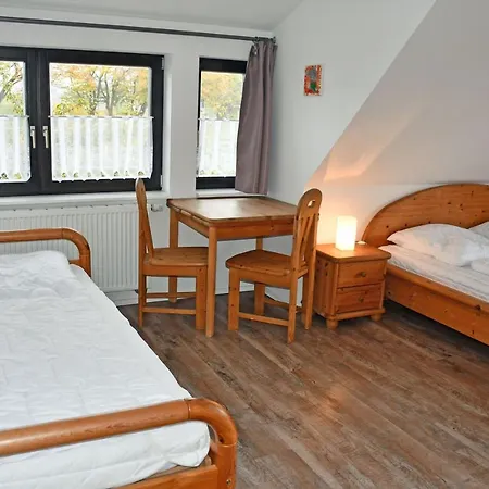 Schoenes Mit Kamin Und Sauna Im Ostseebad Sellin (Rugen)