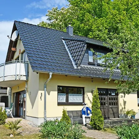 Apartment Schoenes Mit Kamin Und Sauna Im Ostseebad