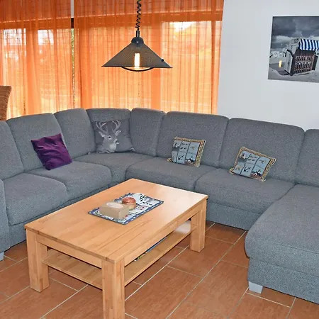 Schoenes Mit Kamin Und Sauna Im Ostseebad * Sellin (Rugen)